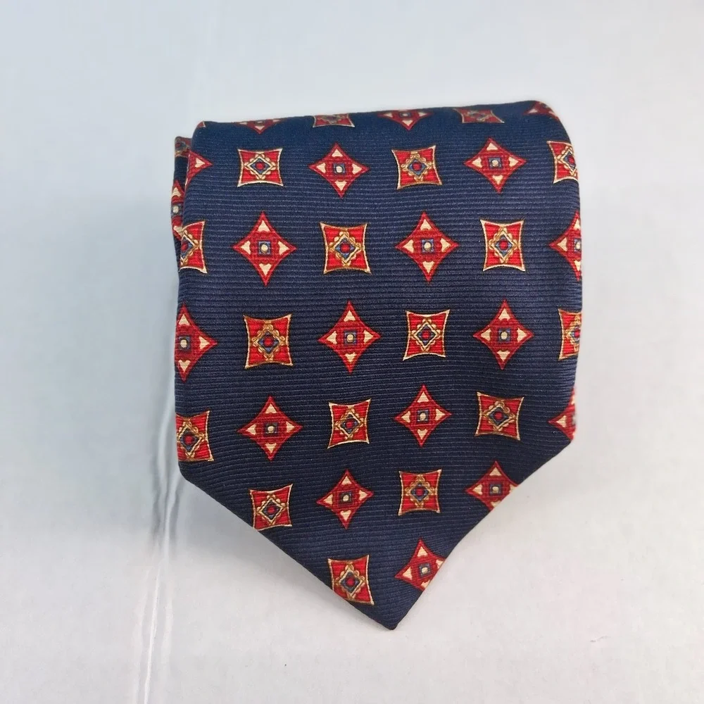 Lands End Necktie Mens OS Navy Blue Silk Geometric Medallion Handsewn USA 58439
